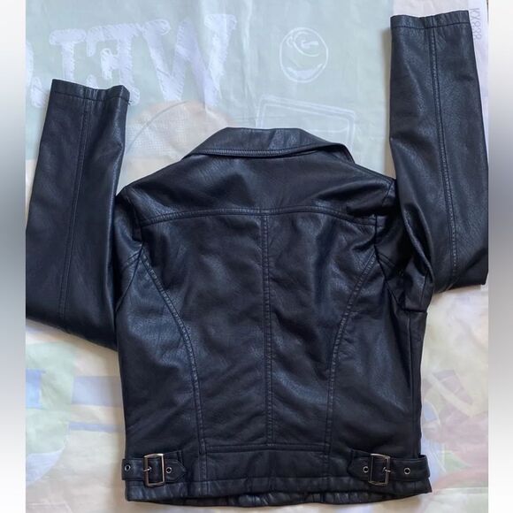 Yoki New York Faux Leather Motorcycle Jacket Black Women Medium Zip Neve Worn - Picture 12 of 12